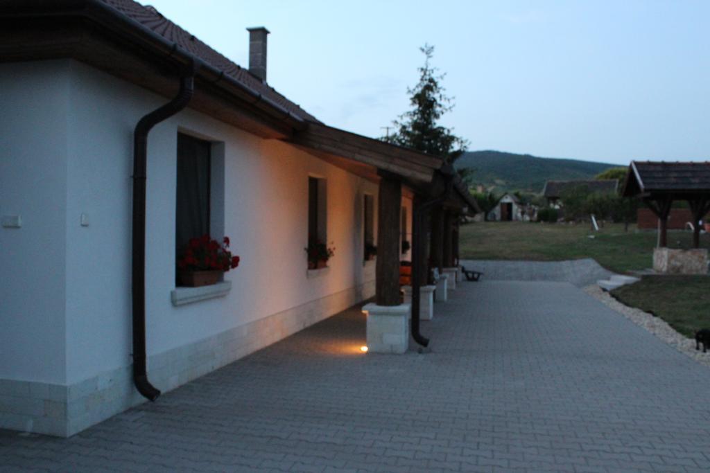 Hotel Pillango Vendeghaz Tállya Exteriér fotografie