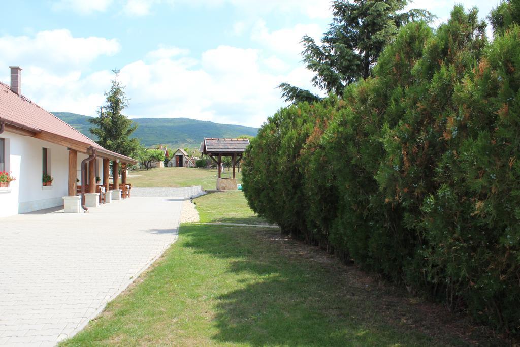 Hotel Pillango Vendeghaz Tállya Exteriér fotografie